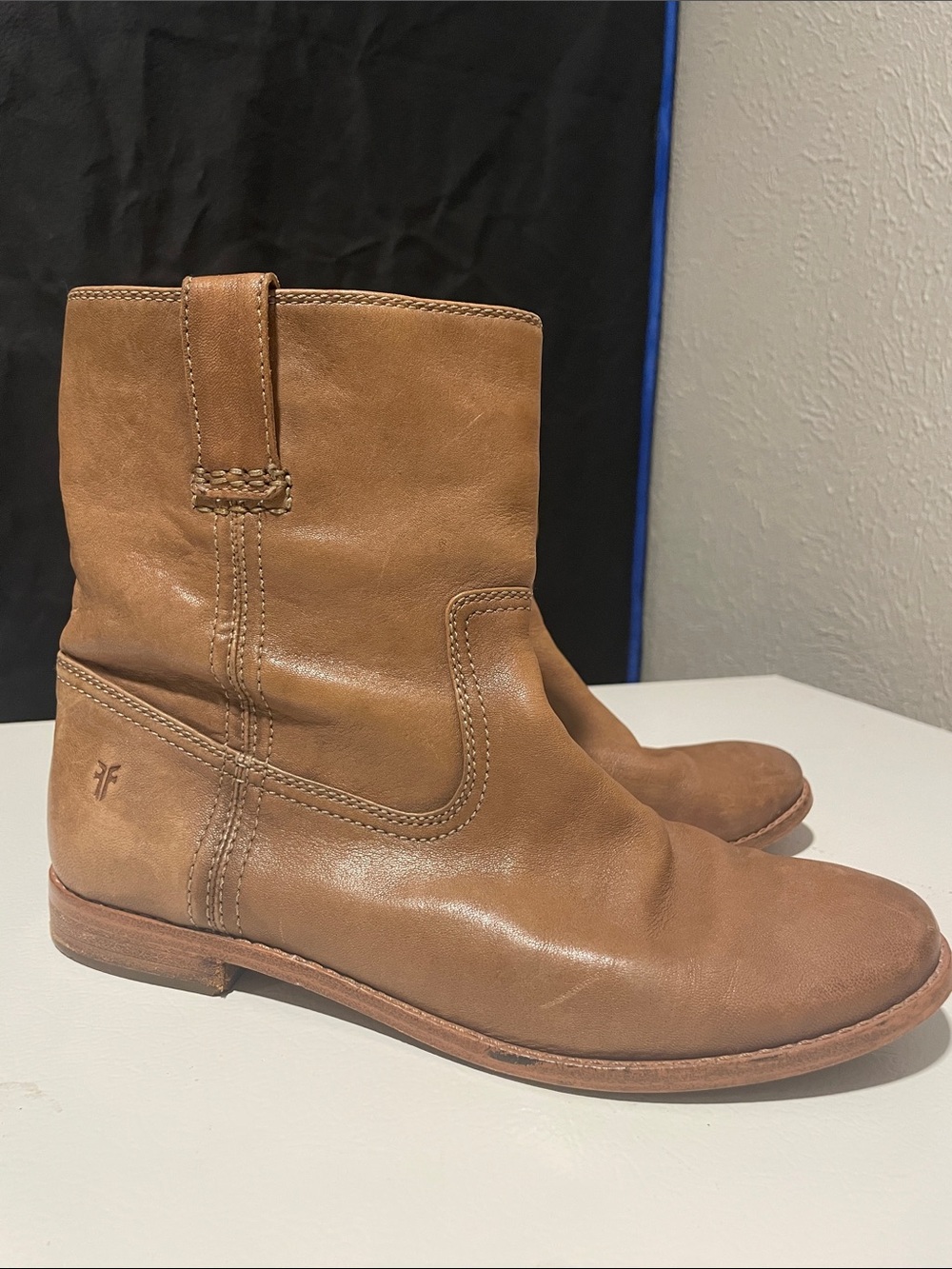 Frye Anna Ash Tan Leather Short Pull-On Boots